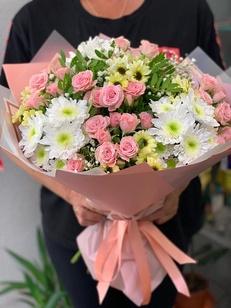 Букет цветов из: Розы и Хризантемы в Кольцово Свердловская область