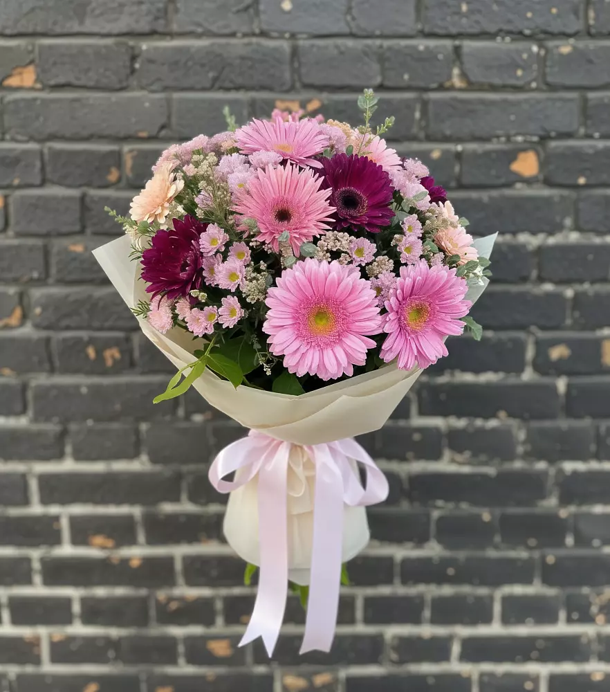 Букет цветов из: Герберы и Хризантемы в Кольцово Свердловская область