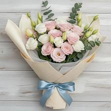 Букет цветов из:  Лизиантусы #REPLACE_PRED# Кольцово Свердловская область