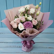 Букет цветов из:  Розы и Лизиантусы в Кольцово Свердловская область