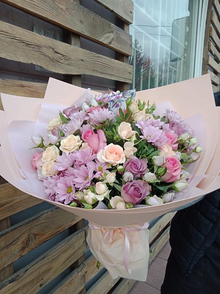 Букет цветов из: Розы и Хризантемы в Кольцово Свердловская область