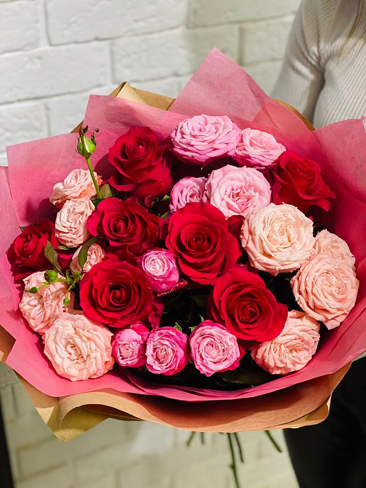 Букет цветов из: Розы в Кольцово Свердловская область