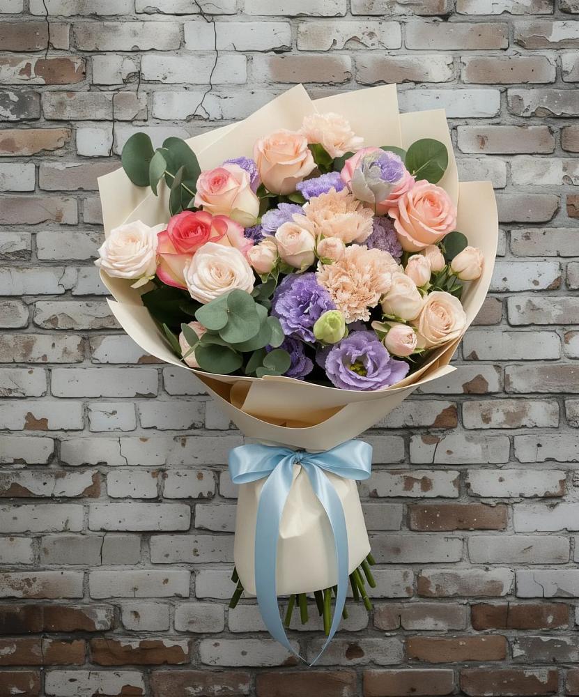 Букет цветов из: Розы, Лизиантусы и Гвоздики в Кольцово Свердловская область