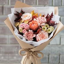 Букет цветов из:  Гвоздики, Хризантемы и Розы в Кольцово Свердловская область