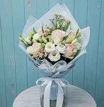 Букет цветов из:  Розы и Лизиантусы в Кольцово Свердловская область