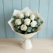Букет Белые розы в Эвкалипте в Кольцово Свердловская область
