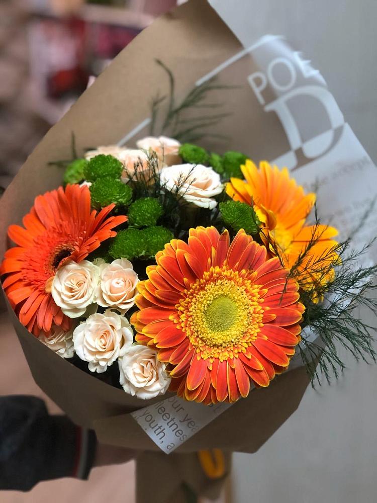 Букет цветов из: Герберы, Хризантемы и Розы в Кольцово Свердловская область